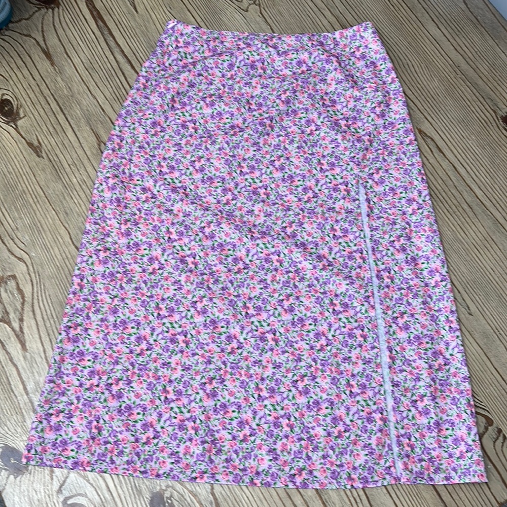High waisted pink flower skirt with slit